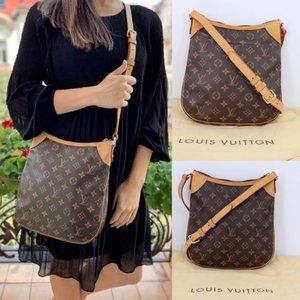 💎✨STUNNING✨💎Louis Vuitton Monogram Cross Body